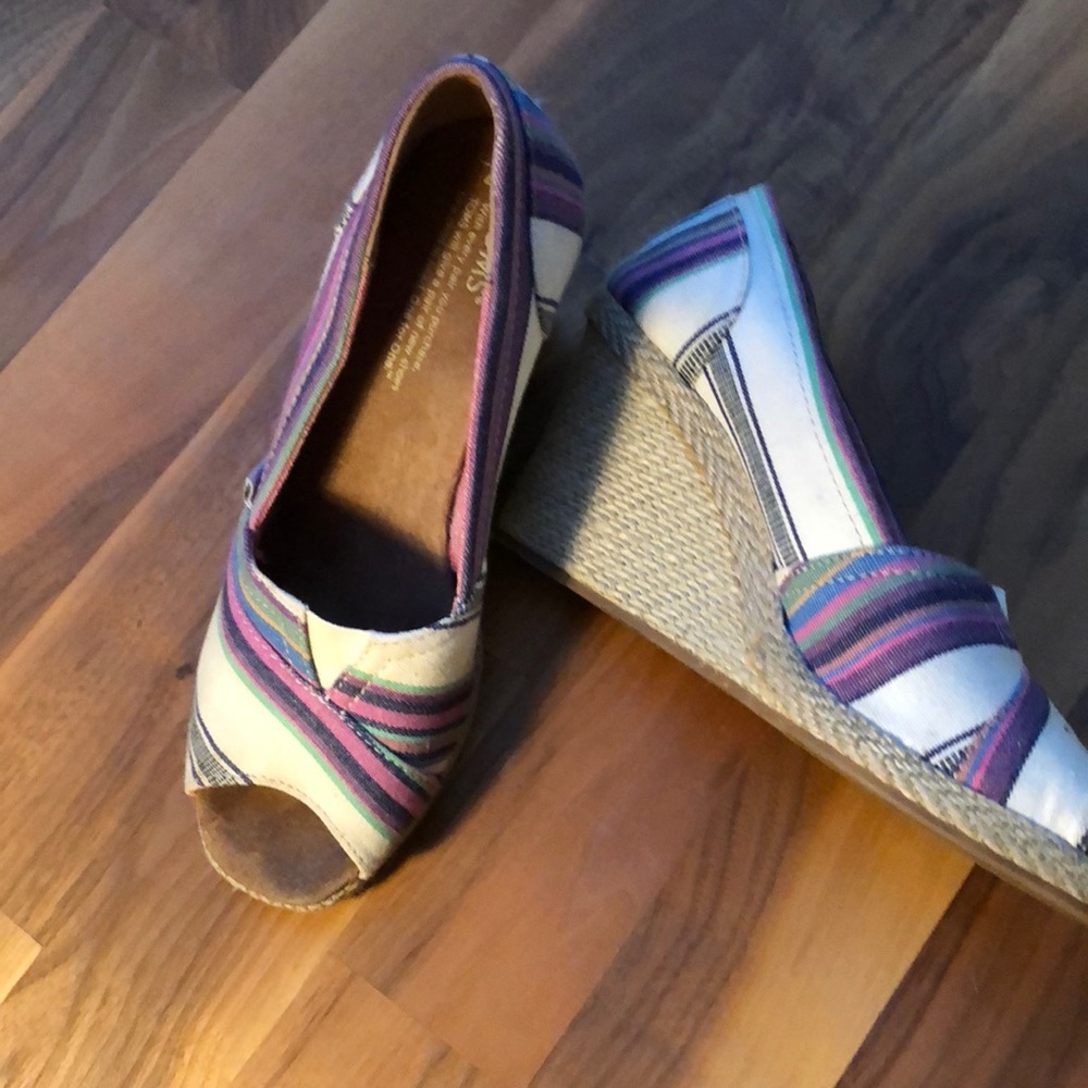 Striped Toms Desert peep toe